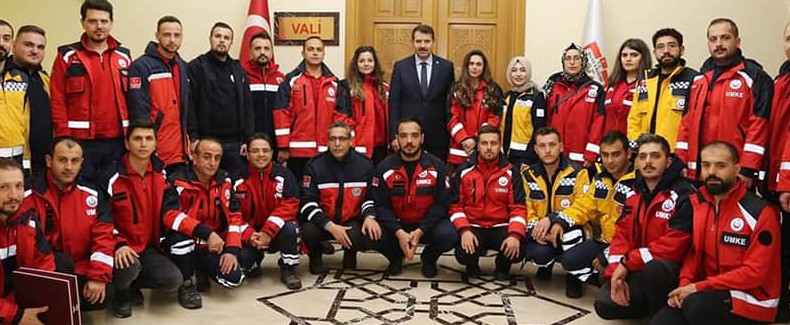 Sivas Valisi Ayhan, UMKE ve 112 ekibiyle görüştü