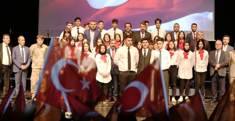       Milli Şairimiz Mehmet Akif Ersoy anıldı