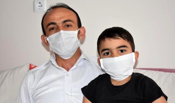 5 yaşındaki oğluyla koronavirüsü yenen baba: Dünyam başıma yıkıldı
