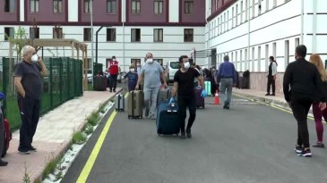 Sivas’ta yurtta karantinada tutulan 305 kişi tahliye edildi