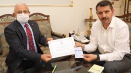 Sivas Valisi Salih Ayhan, kurbanını Diyanet Vakfına bağışladı