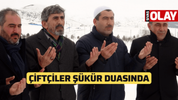 Çiftçiler şükür duasında