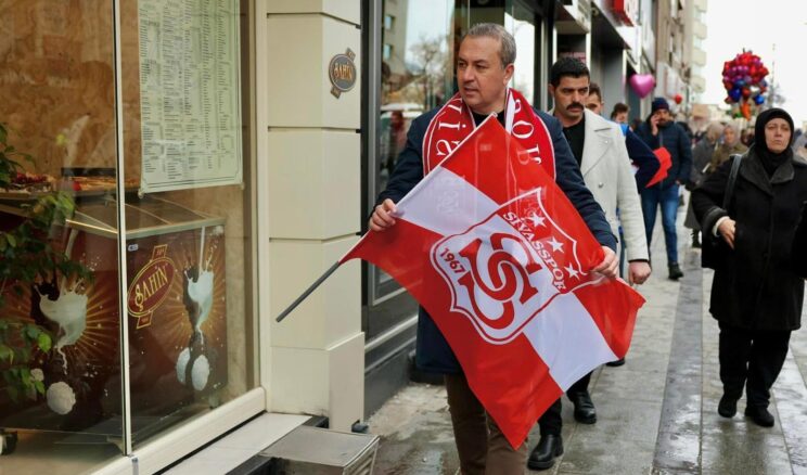 Tek sevdamız Sivasspor