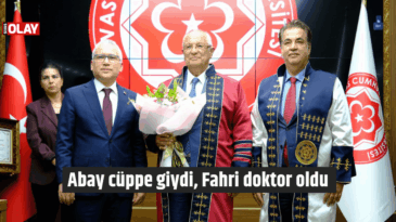Abay cüppe giydi, Fahri doktor oldu