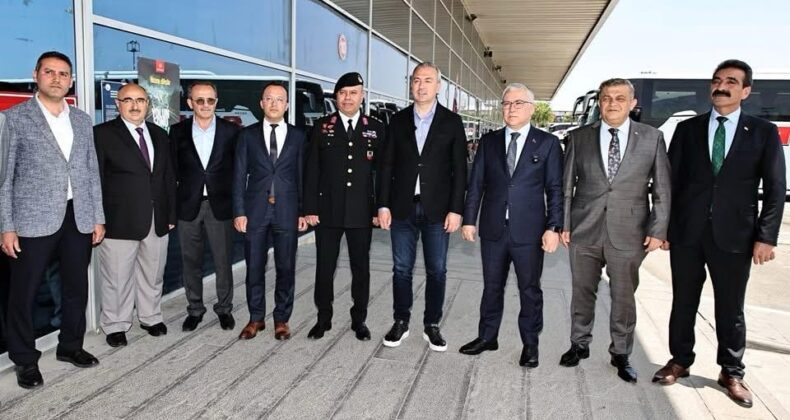 Vali Şimşek ve Başkan Uzun otobüs terminalinde incelemelerde bulundu
