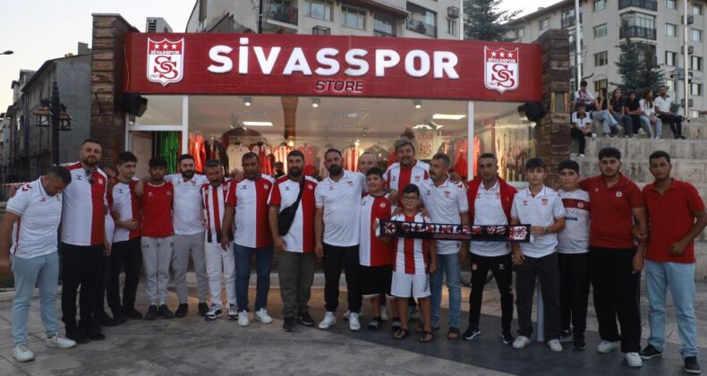 Sivasspor’a taraftarlardan anlamlı destek