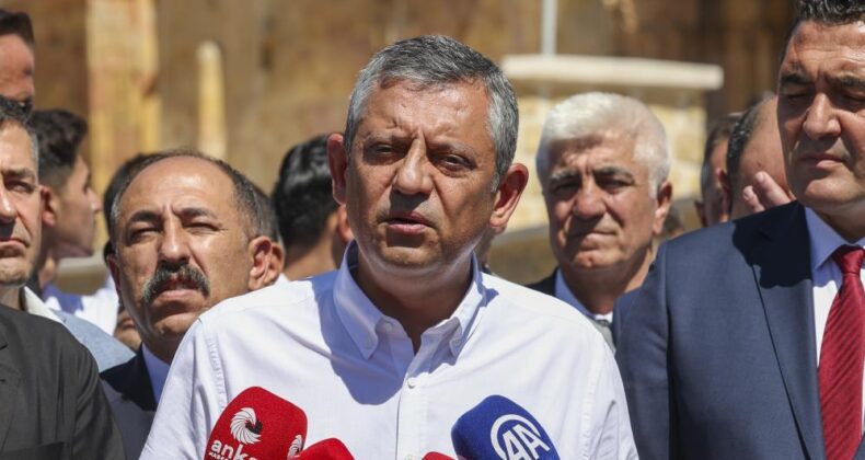 Özgür Özel’den Filistin açıklaması: “Türkiye Büyük Millet Meclisi’ni olağanüstü toplantıya çağırıyoruz”