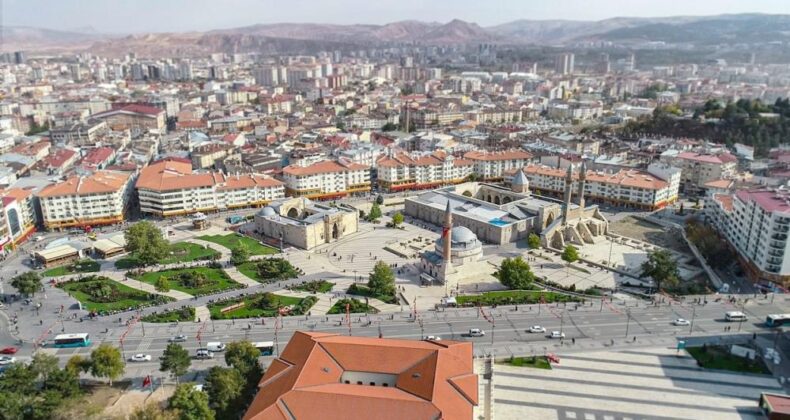Sivas’ta araç sayısı 211 bine yaklaştı