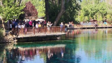 Bozkırın nazar boncuğu ziyaretçi akınına uğradı