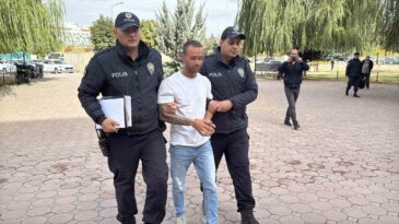 Şehit babasına hakaret eden otobüs şoföründen gazetecilere: “Şuradan da çek”