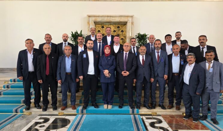 Rukiye Toy muhtarları TBMM’de misafir etti