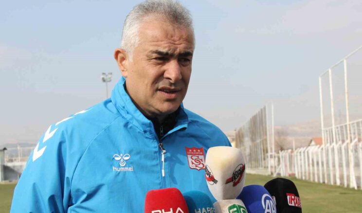 Mehmet Altıparmak: “Sivasspor’un hedefi şampiyonluktur”