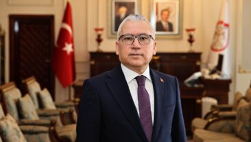 Sivas Valisi Yılmaz Şimşek’in Öğretmenler Günü Mesajı