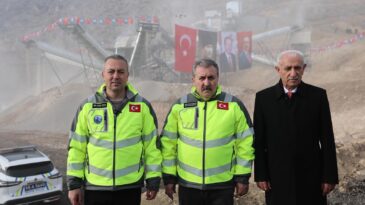 Sivas’ın en büyük taş ocağında üretime başlandı