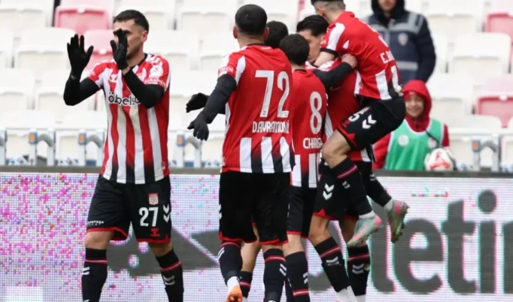 Sivasspor’dan kritik 3 puan!