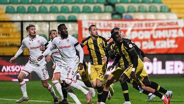 Sivasspor, İstanbul deplasmanında mağlup oldu