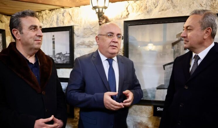 Demirgil Tarihi Saat Kulesi açılışına katıldı