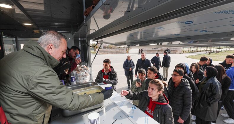 Sivas Belediyesi’nden öğrencilere beslenme desteği