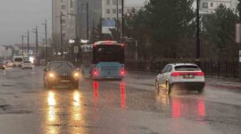Sivas’ta gök gürültüsü ve kuvvetli yağış etkili oldu
