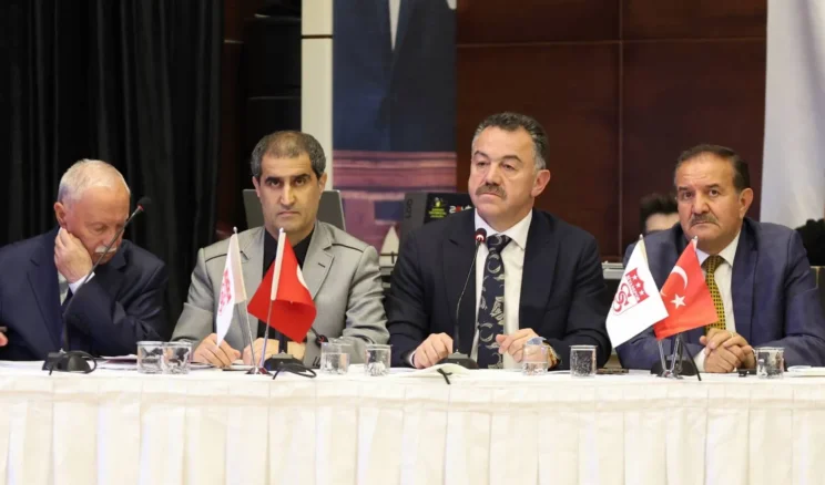 Sivasspor yönetimi divana kaldı