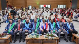 SBTÜ ilk lisans ve ön lisans mezunlarını coşkulu bir törenle uğurladı