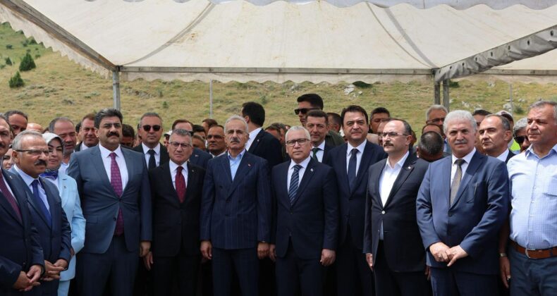 Sivas ile Tokat Arasında Ulaşımı Güçlendirecek Dev Projede İlk Kazma Vuruldu