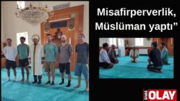 Kelime-i şehadet getirerek Müslüman oldular.