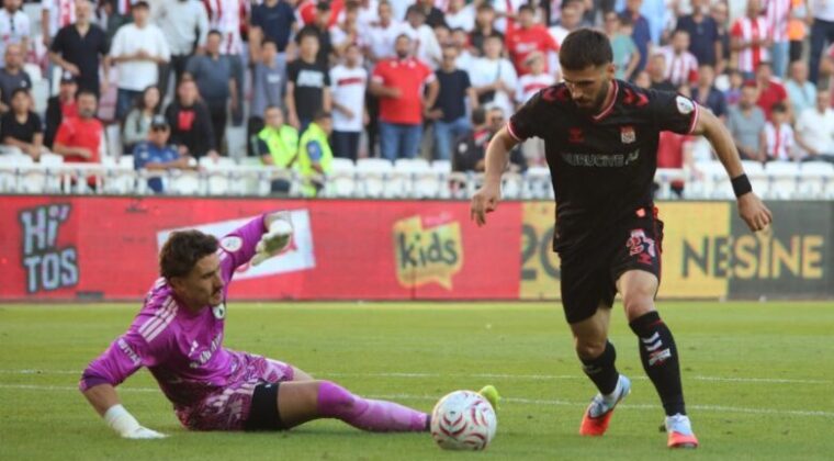 Sivasspor’u hakem yaktı!