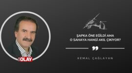 Şapka Öne Eğildi Ama O Sahaya Hangi Akıl Çıkıyor?
